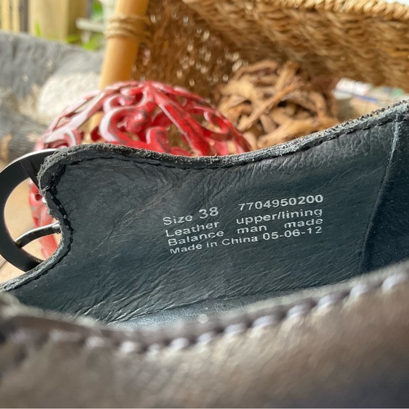 Dansko ‘Nevin’ Heel Clog - Picture 6 of 14